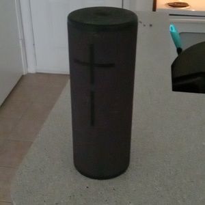 Ultimate ears speaker